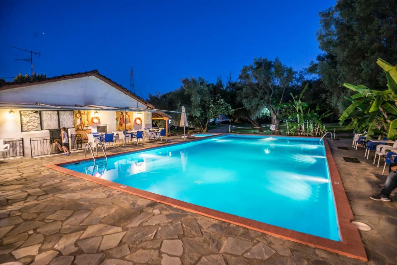 Camping & Rooms Kariotes Ligia Exterior foto